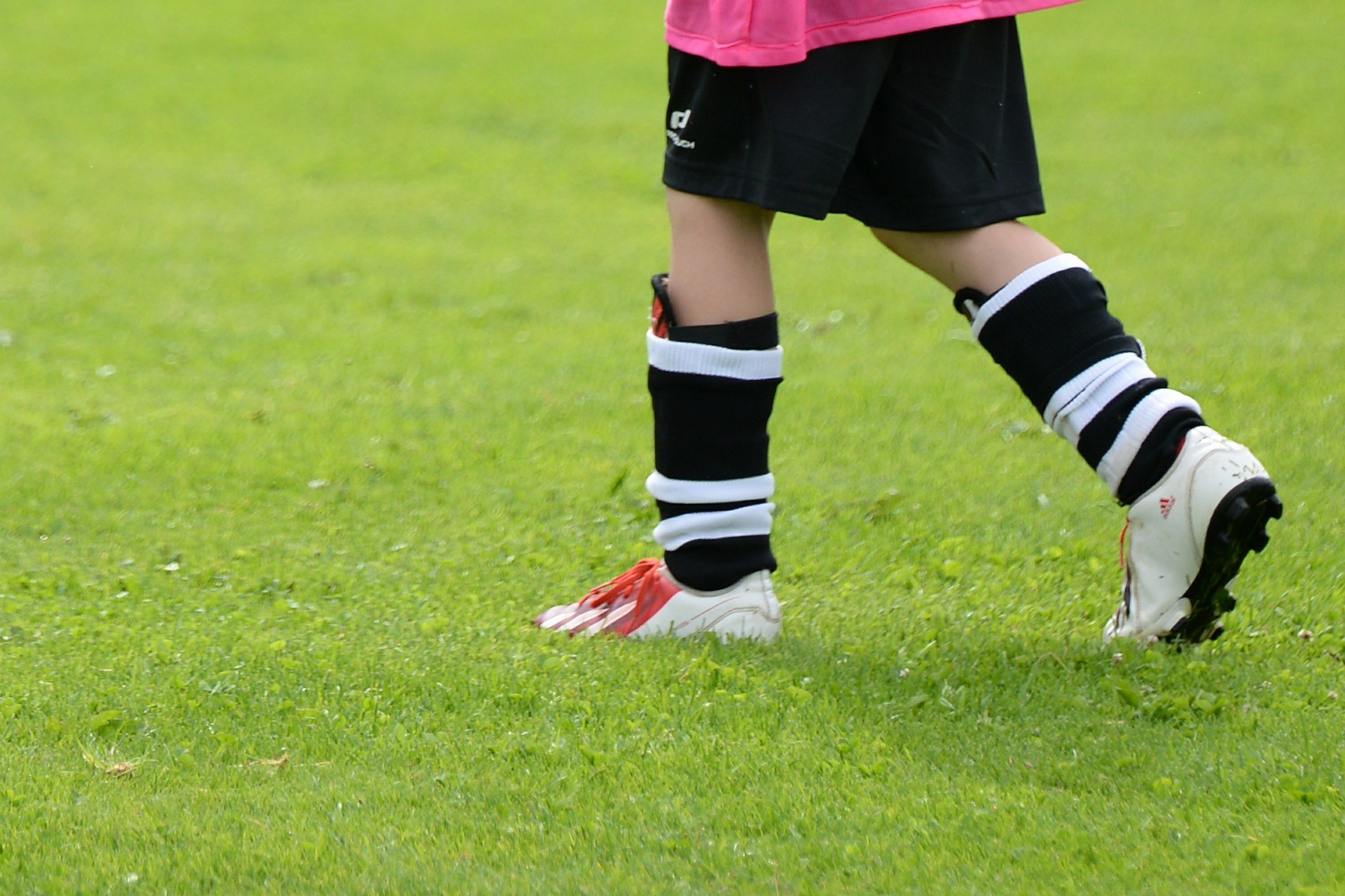 2018928_RequerimentosCampoFutebol_Pixabay