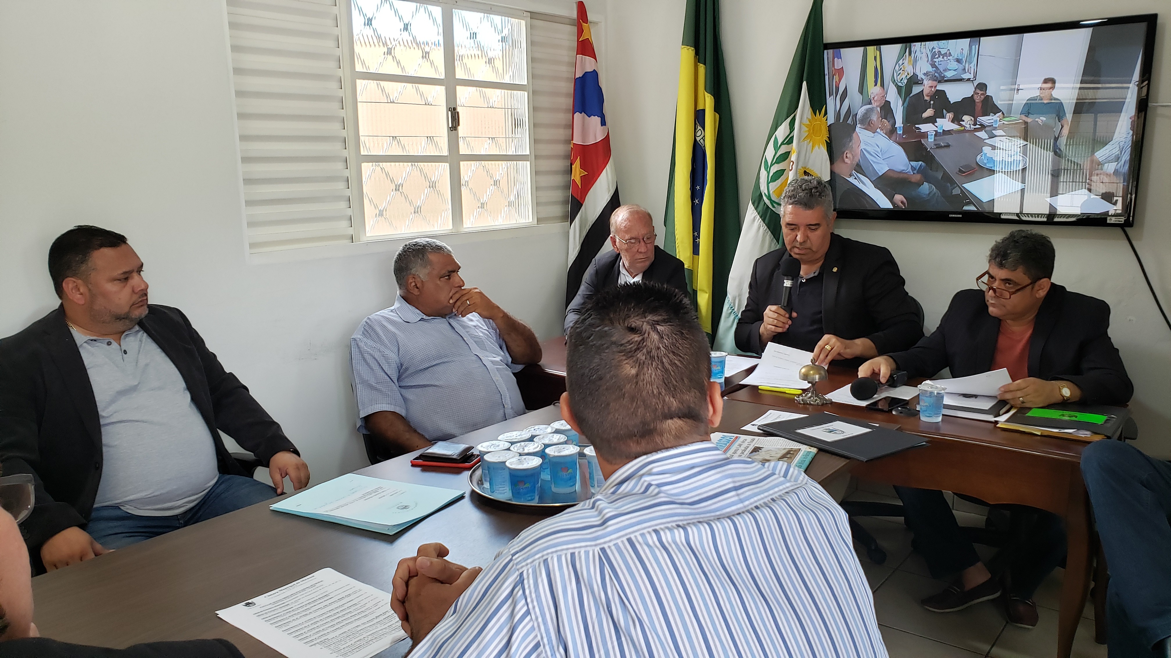 Sessão foi antecipada em razão do feriado de Carnaval, na próxima semana